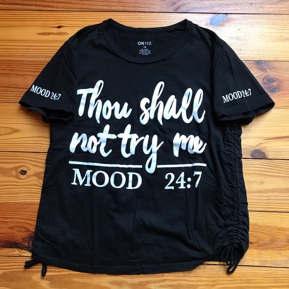 On Fire Black White Graphic Tee Side Lace, EUC, 1X - Picture 8 of 12